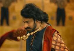 filmaker s.s rajamouli starts re shooting scenes from baahubali