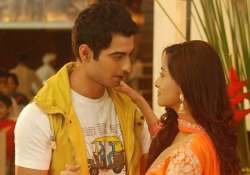 beintehaa aaliya gives zain a massage