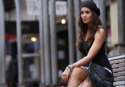 bipasha hunts for a big mumbai flat to host parties