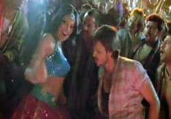 bipasha refuses to do item song with vivek oberoi