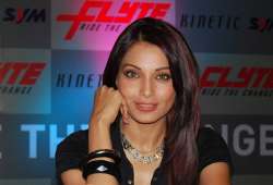 bipasha worried about anna s health