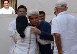 bollywood stars attend farooq sheikh s funeral