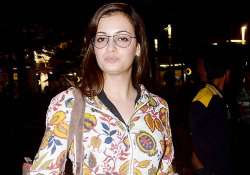 dia mirza furious over rumours of signing kannada film