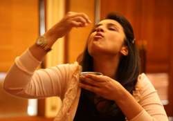 parineeti chopra had pani puri with her biggest fan