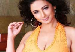 divya dutta plans to turn director