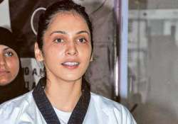 eesha koppikar finds marathi debut challenging