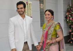 esha deol to wed in temple on june 29