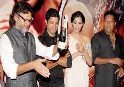 farhan sonam at bhaag milkha bhaag success bash