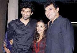 give me your autograph says vidya to aditya roy kapoor