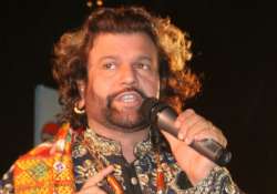 hans raj hans to teach students at gndu