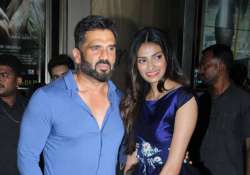 i hope athiya conducts herself well in bollywood suniel shetty