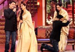 comedy nights with kapil rekha celebrates her birthday on the show view pics