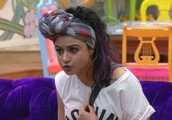 shocking bigg boss 9 finalist priya malik gets eliminated