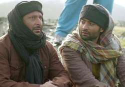 welcome to karachi arshad warsi seems stupendously hilarious dialogues win watch video