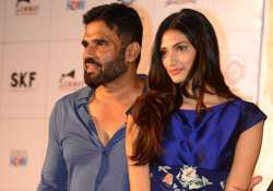 athiya shetty feels acting with her dad will be weird