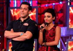 bigg boss 8 soni singh s elimination upsets sushant calls minissha nuclear scientist view pics