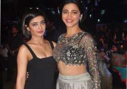 shruti haasan wishes her princess sister on b day