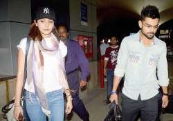 anushka sharma keeping tab on virat s performance in icc world cup 2015