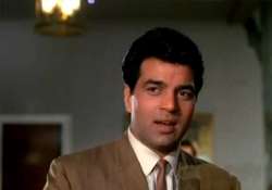 veteran actor dharmendra hospitalised in mumbai