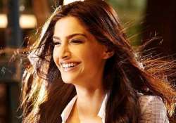 sonam kapoor yet to get discharged