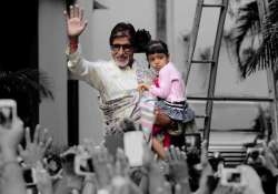 amitabh bachchan loves video chatting with aaradhya