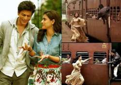 shah rukh kajol won t repeat the ddlj train scene in dilwale see pics