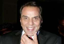 dharmendra turns 79 today thanks his fans for love