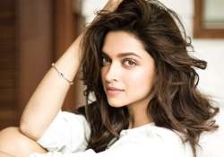 deepika padukone doesn t like comparisons between ranveer singh ranbir kapoor