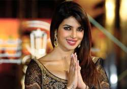 priyanka chopra to be one of the presenters at oscars