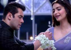 prem ratan dhan payo crosses rs 200 crore mark in india