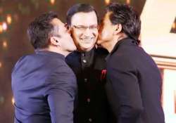 21yearsofaapkiadalat guess what salman shah rukh aamir gifted rajat sharma view pics