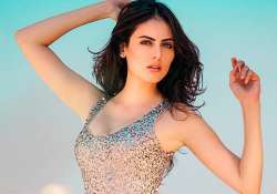 bigg boss 9 contestant no 10 mandana karimi iranian model who entered bollywood with roy