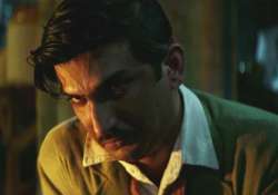 detective byomkesh bakshy trailer review sushant singh rajput at his best plays dark and edgy watch video