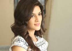 sachin dhoni virat are kriti sanon s favourite cricketers