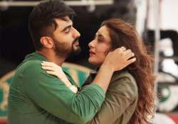 kareen praises arjun kapoor for doing ki and ka