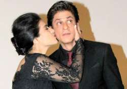 shah rukh thanks kajol for ddlj success see pics