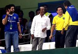 rajinikanth joined big b to cheer for chennaiyin fc