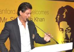 shah rukh meets stanford university students in mumbai