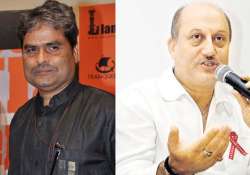 anupam kher on vishal bhardwaj dedicating award to kashmiripandits is a fraudish thing to do