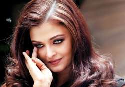 jazbaa aishwarya doles out jazbaat on last day of shoot sheds tears