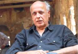 shouldn t be scared from threats to curb voice mahesh bhatt