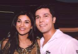 awkward no more when exes sushmita sen and randeep hooda came face to face