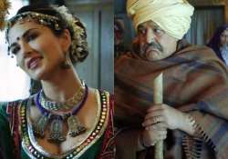 did sunny leone s past trouble sanskaari bapuji during shoot alok nath spills beans