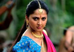 anushka shetty on mission to lose 20 kg before joining baahubali 2 shooting