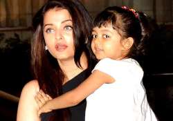 aishwarya rai bachchan aaradhya has got used to paparazzi