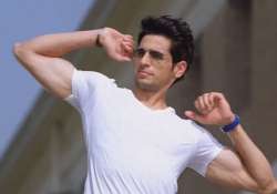 sidharth malhotra goes jetboating with fleming doull styris