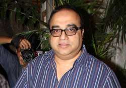 rajkumar santoshi yet to finalise cast