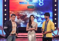 bigg boss 8 shahid shraddha promote haider on salman khan s show view pics