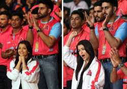 aishwarya in full support of husband in pro kabaddi league 2015