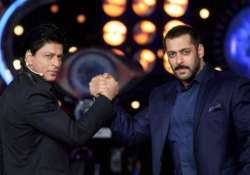 salman khan turns 50 here s how shah rukh wished his bhaijaan